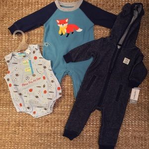 CARTERS AND HALO 6M Onsies